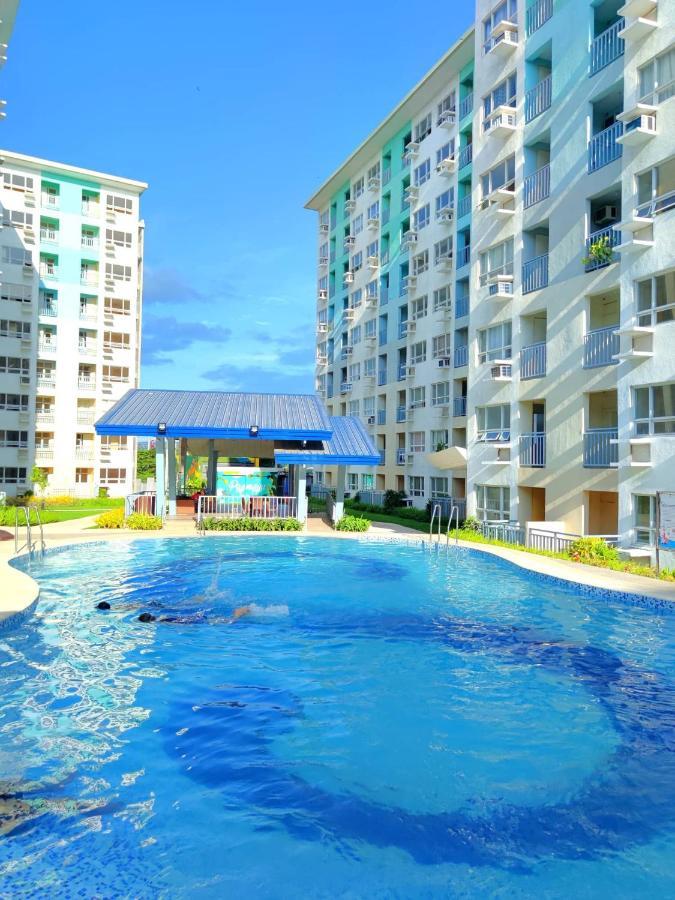 Davao Condo 2Br Pool Wifi Netflix Exterior photo