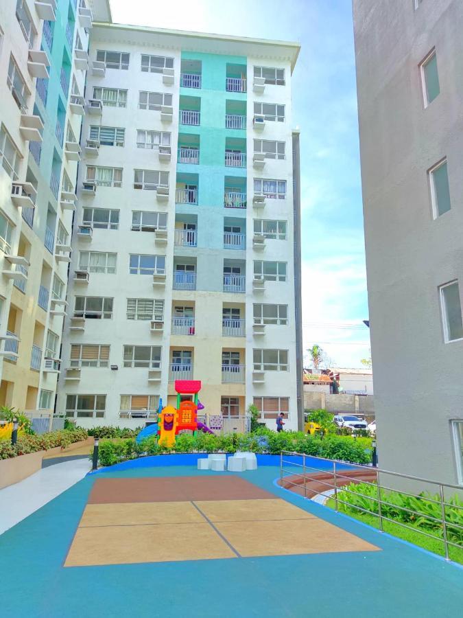 Davao Condo 2Br Pool Wifi Netflix Exterior photo